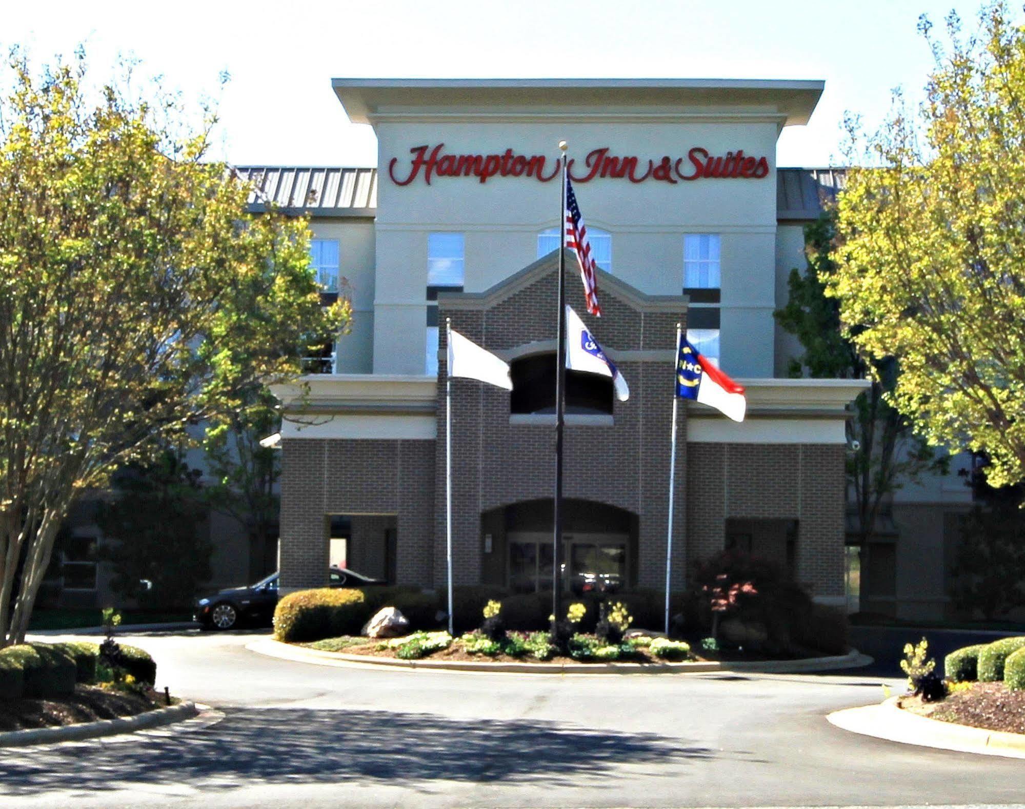 Hampton Inn & Suites Мурсвилл Экстерьер фото